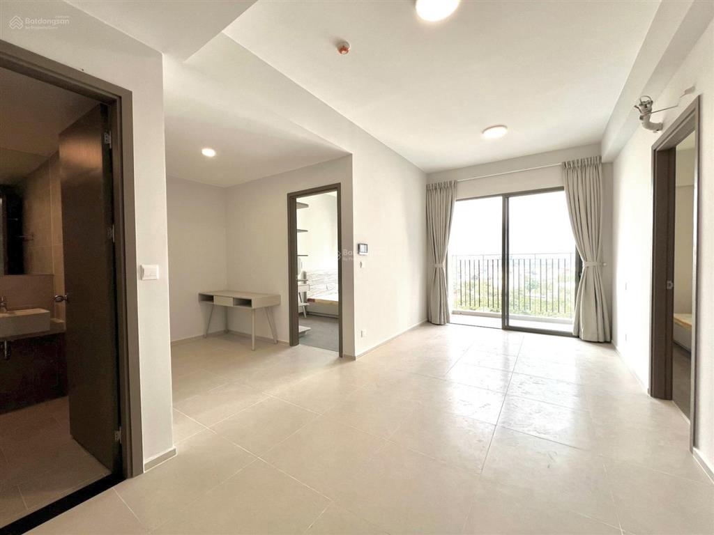 Bán căn 69m2 ban công view công viên block c + giá 3,510 tỷ (102%) sổ hồng sẵn