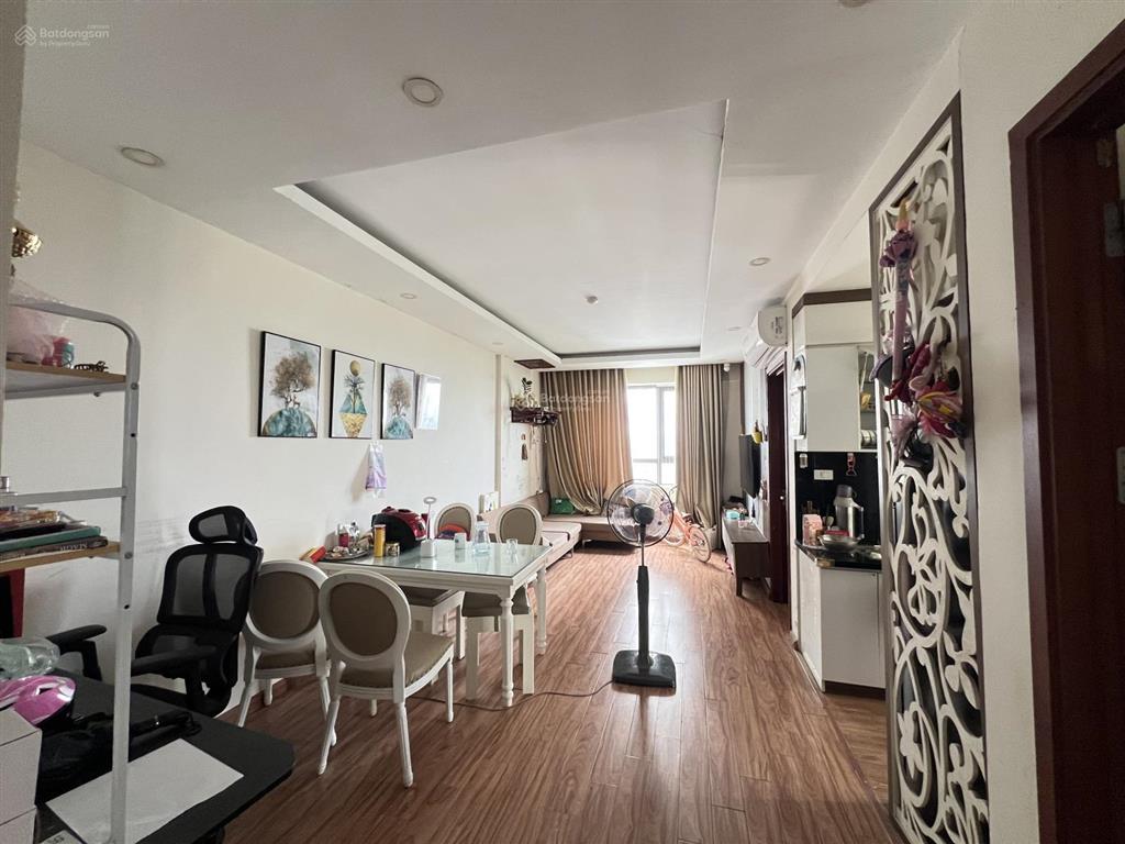 Chỉ nhỉnh 5 tỷ chung cư thương mại lô góc 70m, 2n2vs tầng cao tại thành phố giao lưu, có slot ô tô