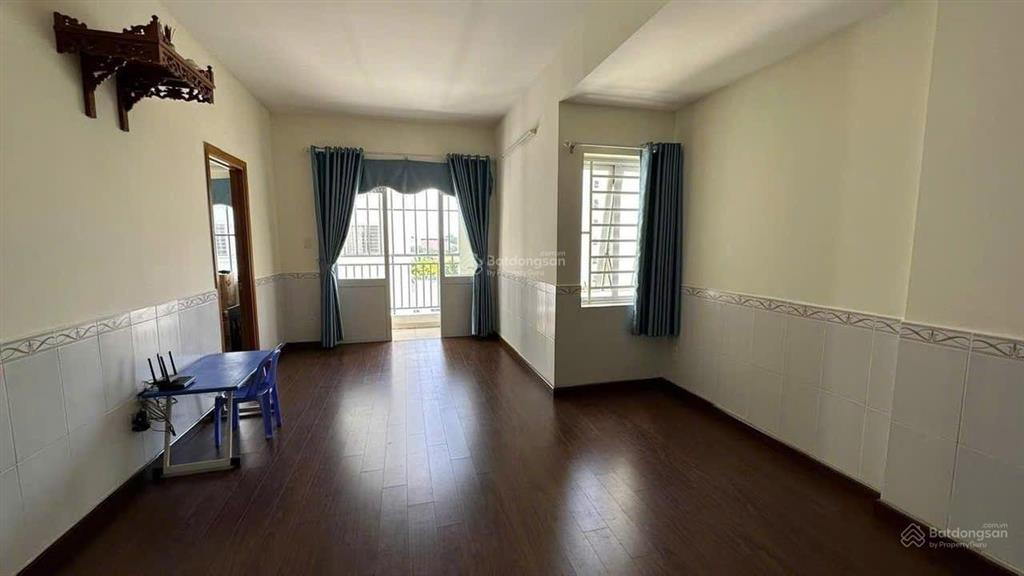 Bán gấp cc thanh bình 2pn 2wc giá chỉ 1,75 tỷ, 67,4m2. sàn ốp gỗ.