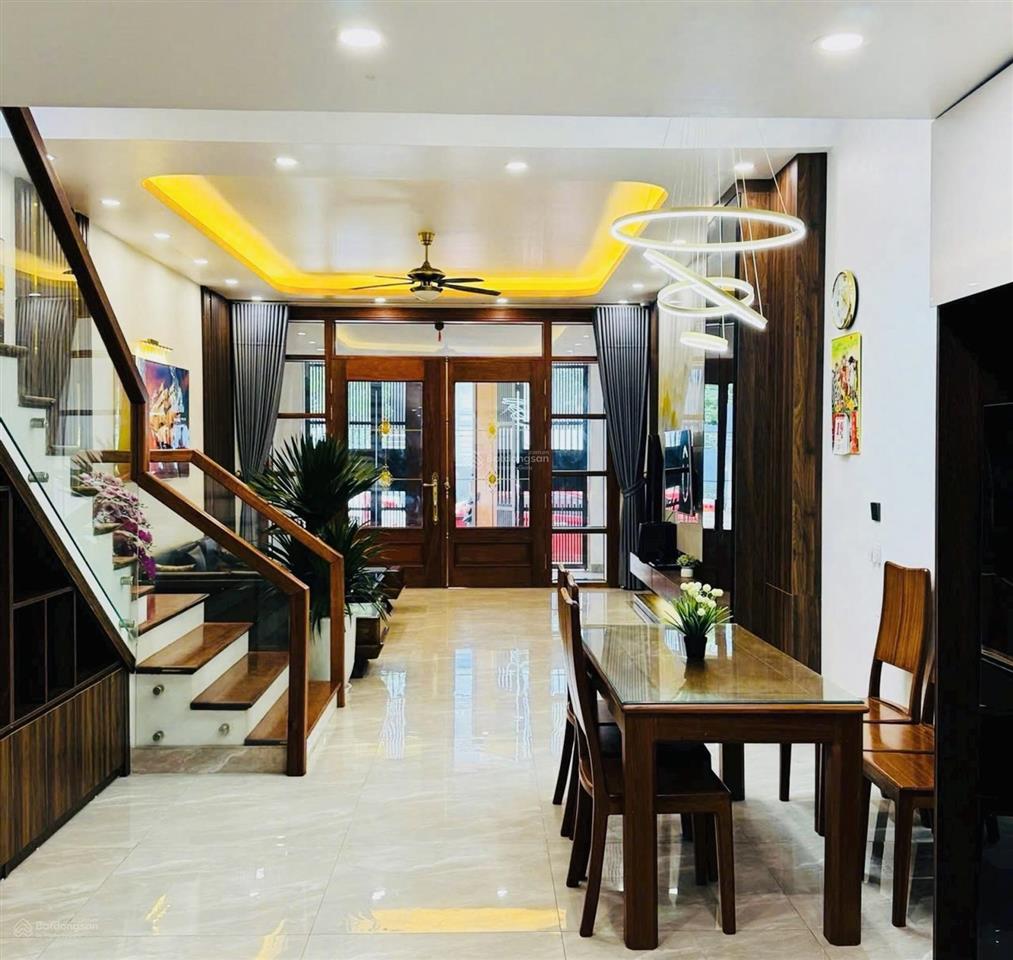 Bán nhanh căn liền kề dv vạn bảo 55m²5 tầng mặt tiền 5m 15.45 tỷ vạn phúc hà đông