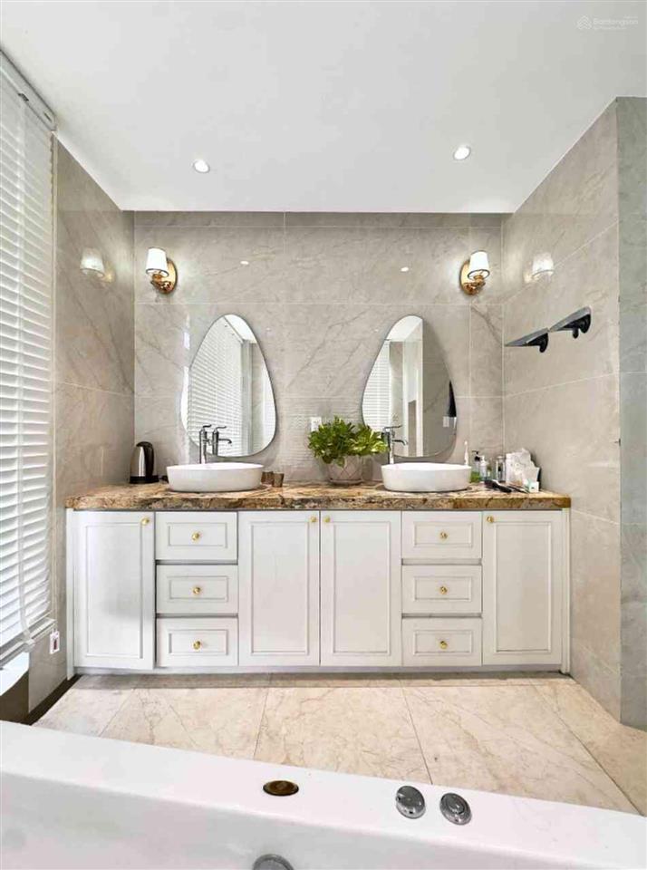 Biệt thự vip 210m2 35 tỷ hơn, hồ bơi + thang máy. bình thạnh