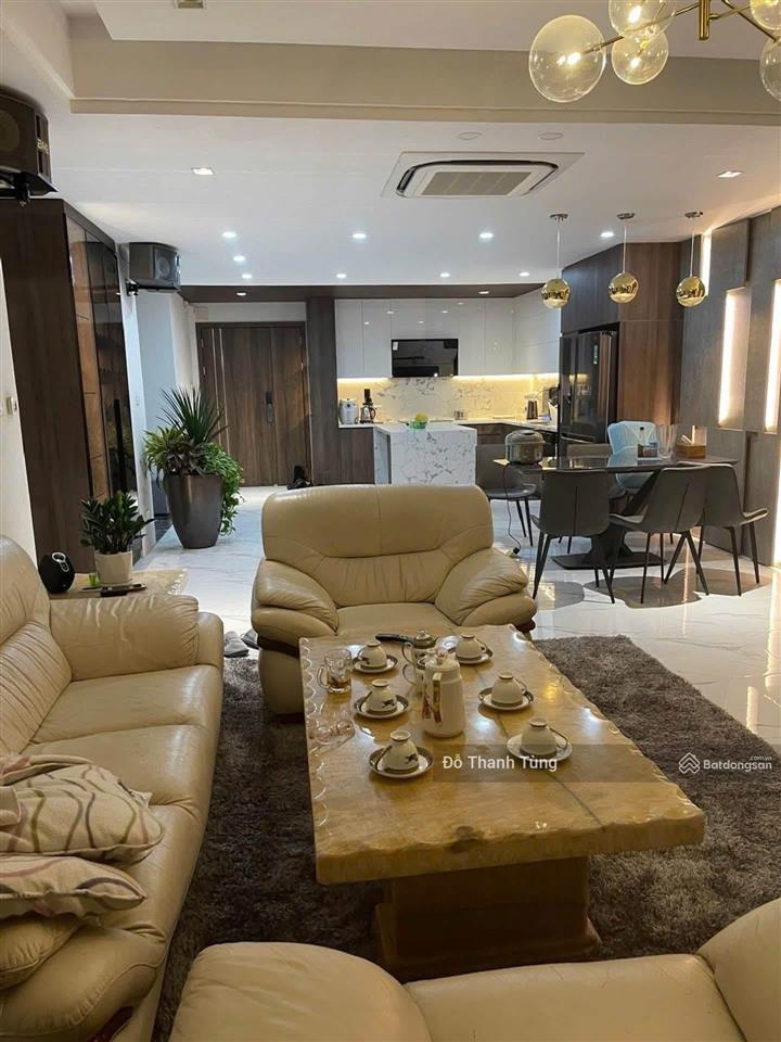 Bán nhanh căn chung cư tòa no17 2 khu đô thị sài đồng. tầng trung đẹp khu, lô góc thoáng sáng