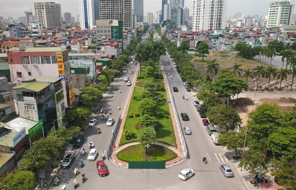 Nhà mặt phố văn cao, dt 44 m2, 4 tầng, vị trí, lô góc, kinh doanh, giá nhỉnh 22 tỷ.