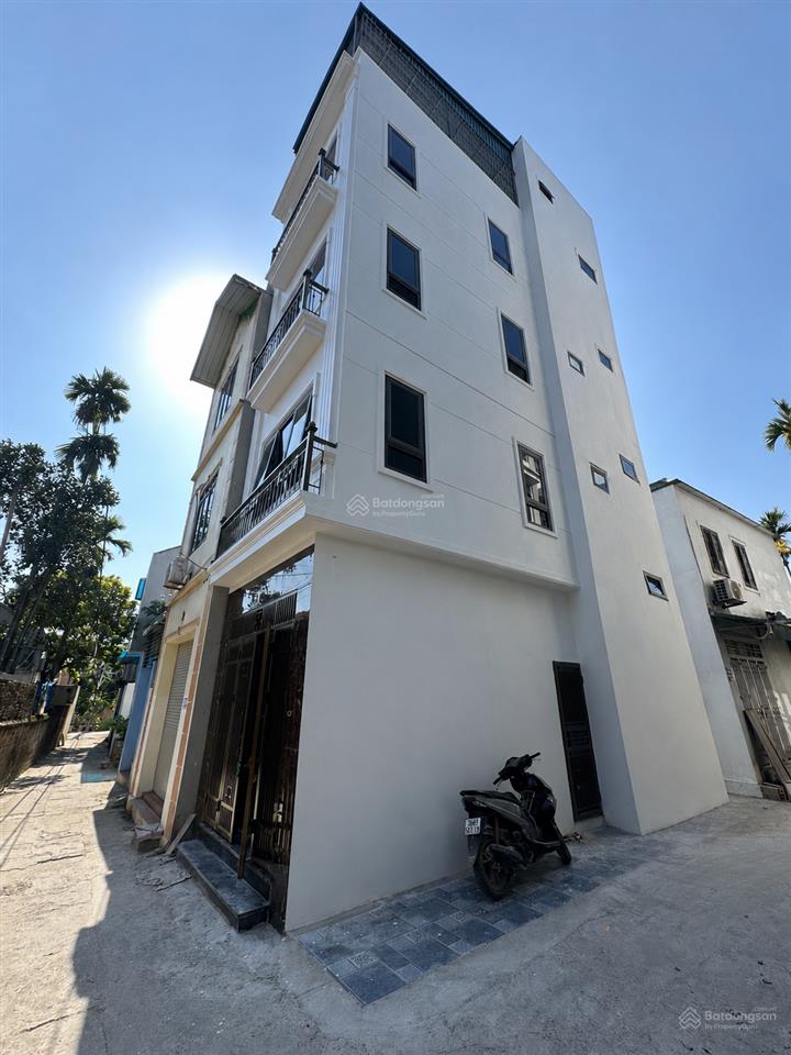 Bán nhà căn góc diện tích 30m2. 0969 341 ***