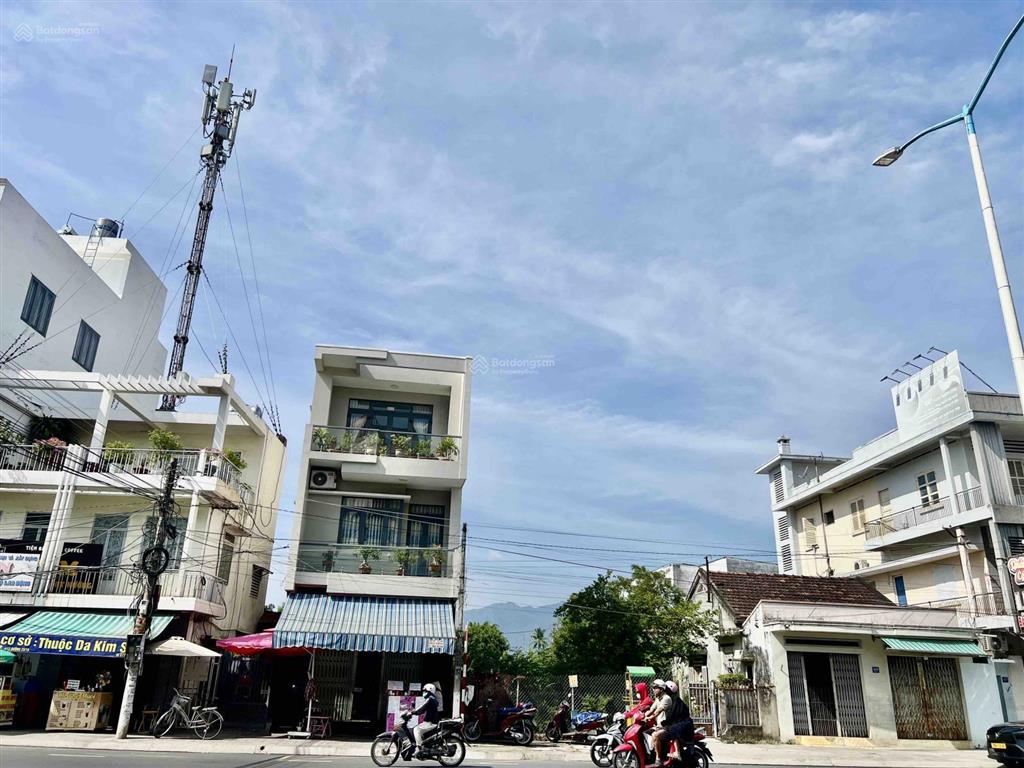 Bán lô đất mặt tiền đường 23/10 nha trang ngang 9m cực đẹp