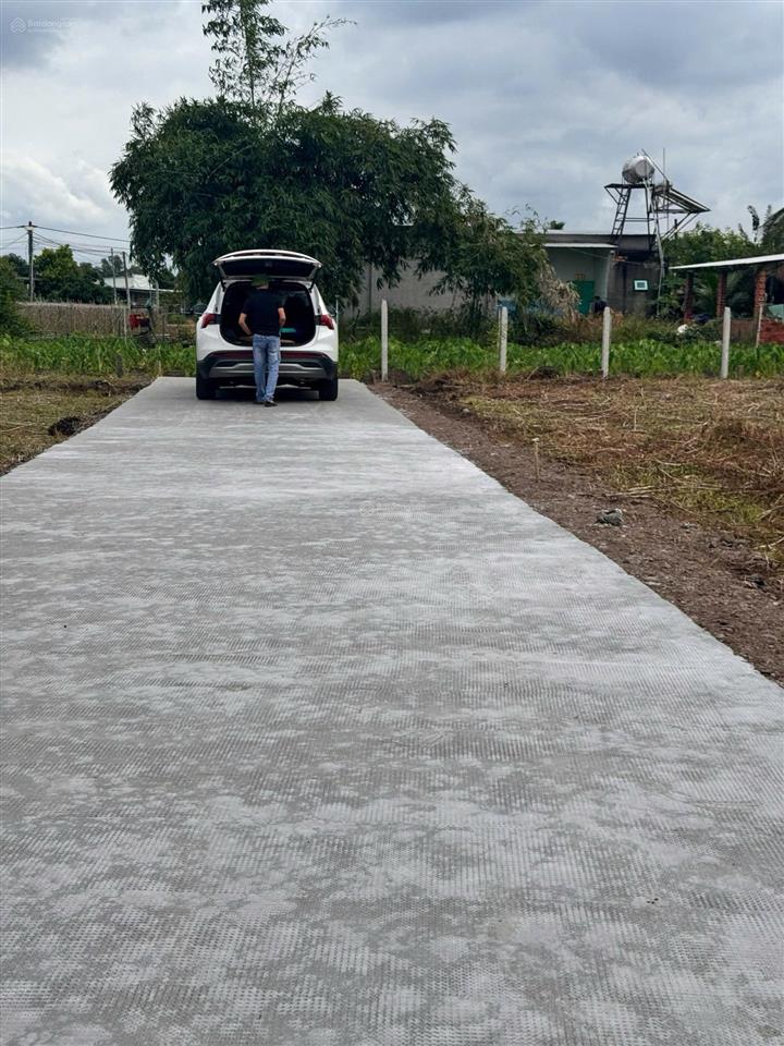 Bán 159m2 đất ở sau lưng trường mầm non,gần dt765 ngay chợ lang minh,xuân phú,đồng nai dân cư đông