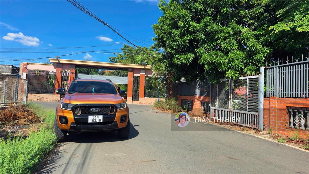 Lô góc mặt tiền đường nguyễn kiệm trung tâm thị trấn đất đỏ ngay chợ đất đỏ dt góc 25x22m