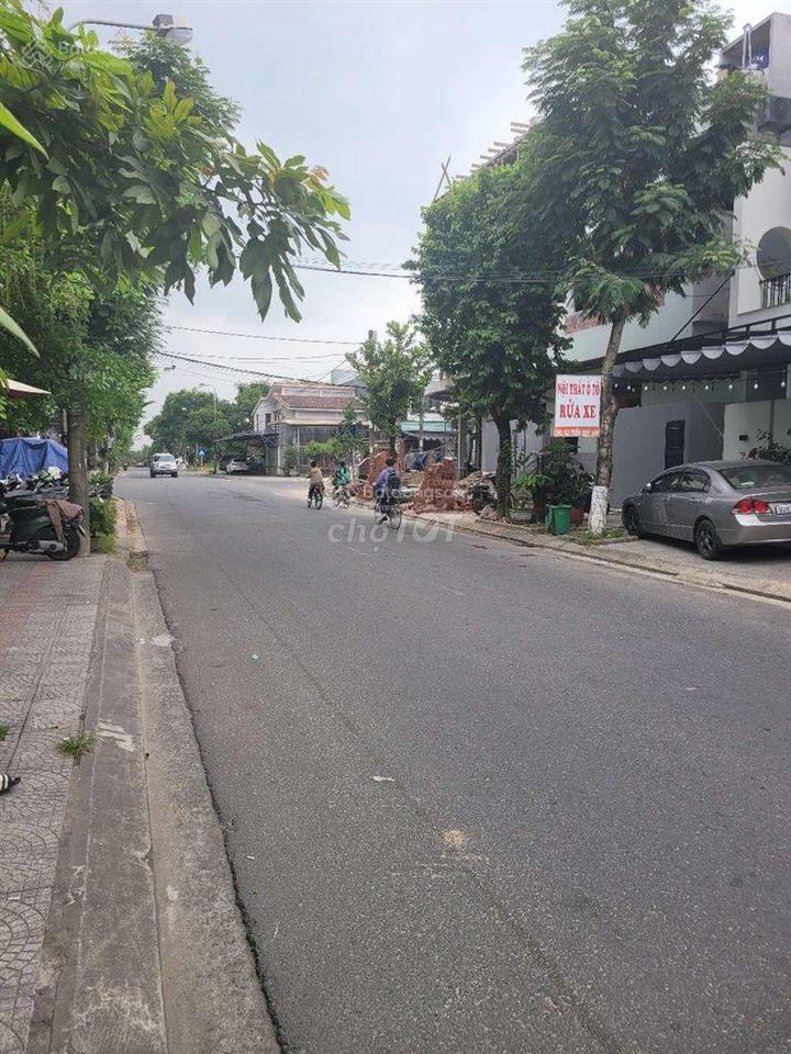 Bán đất mt đường trần quý hai, cẩm lệ, đn, dt 121m2, hướng đông, giá 5.8 tỷ tl. 0373 469 ***