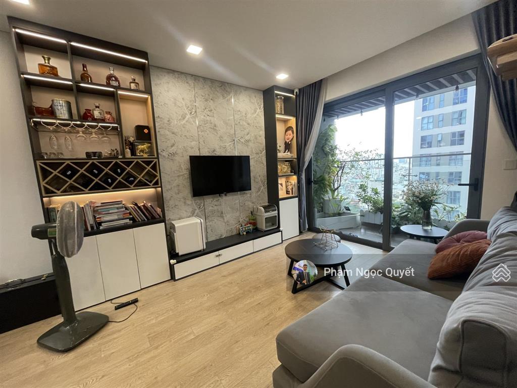 Giá thật chính chủ bán căn 72m2 2pn + 2wc full nội thất giá 7,99 tỷ cc rivera park