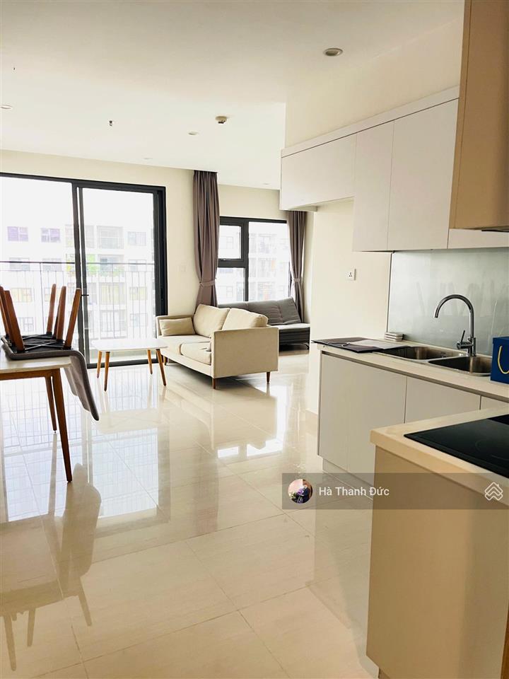 Chính chủ gửi bán căn góc 2pn 2wc 63m tòa s2.17 giá chỉ 3,7 tỷ