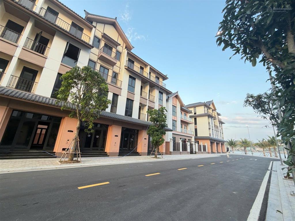 12,8 tỷ nhà 4 tầng phân khu ngọc trai 5a tại vinhomes nha trang