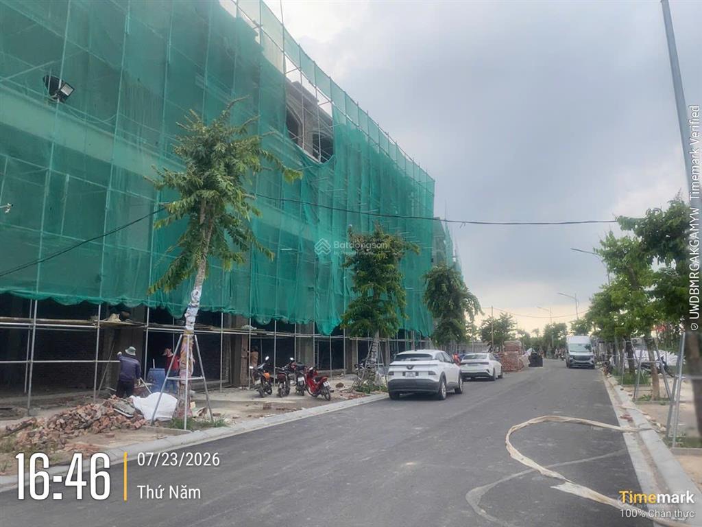 Căn xẻ khe vip view hồ công viên dtich 90m2 xây 4 tầng, đã có sổ tại ân thi hưng yên giá chỉ 5,3tỷ