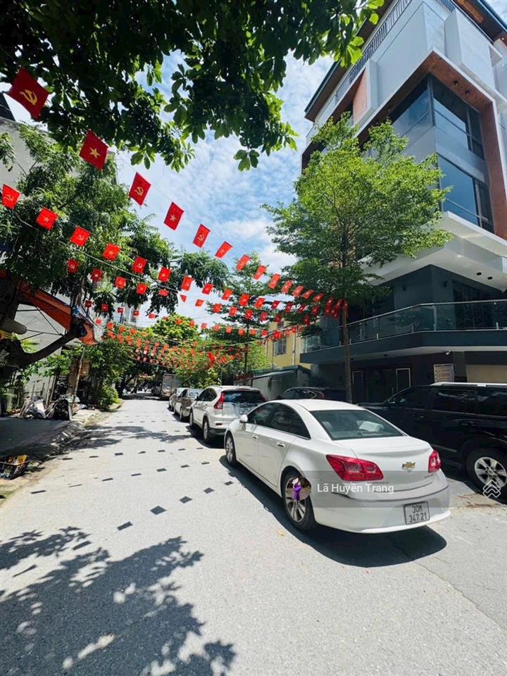 Hạ sâu 5 tỷ phân lô vip hoàng quốc việt 2p ra hồ tây 6 tầng 3 ô tô tránh kinh doanh vp