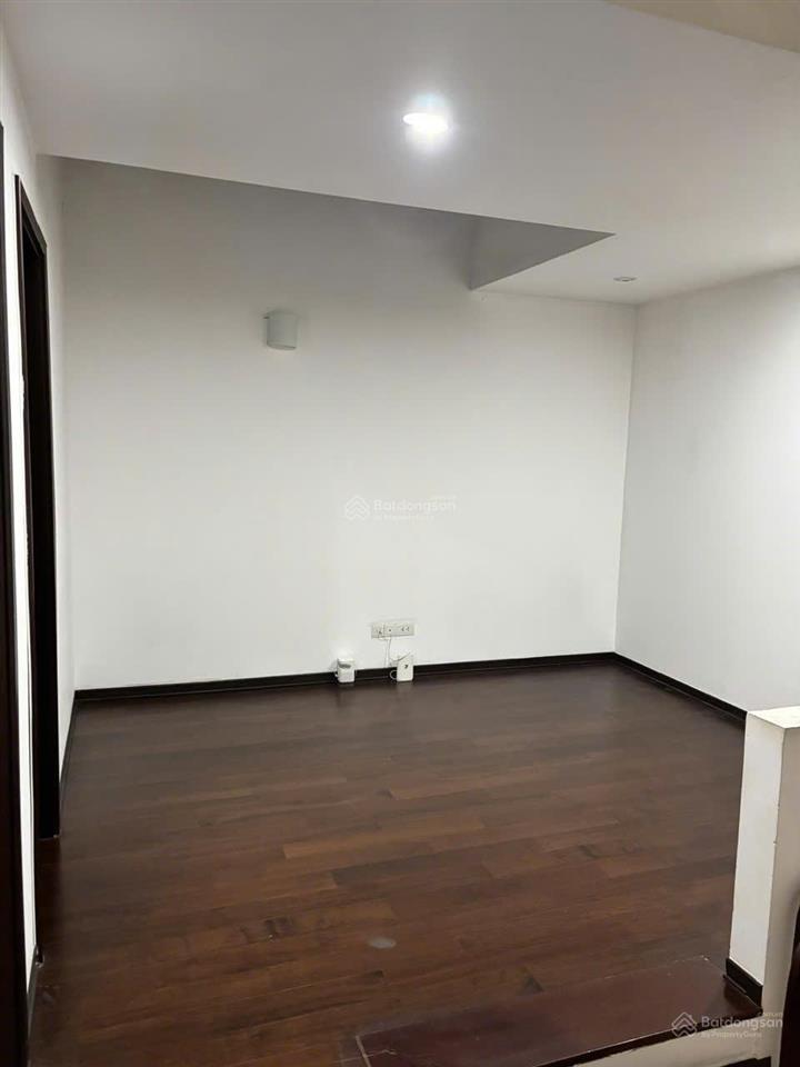 Sos chủ bán gấp căn liền kề nadyn parkcity.
