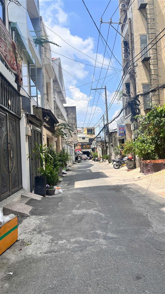 Nhà khu tân sơn nhì đi bộ ra metro số 2 107m2 giá 9.2 tỷ
