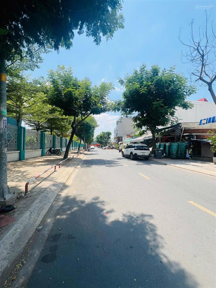 Đất mặt tiền đường phạm thị ba