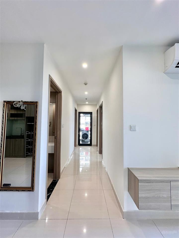 Bán căn hộ 3pn view nội khu, tầng trung, hướng đông nam thoáng mát. sẵn sổ hồng