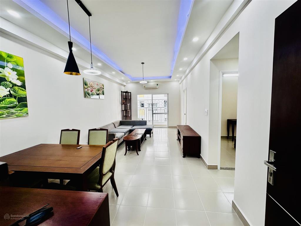 Chính chủ bán gấp căn hộ lotus garden 67m2 2pn 1wc, shr, 3.73tỷ