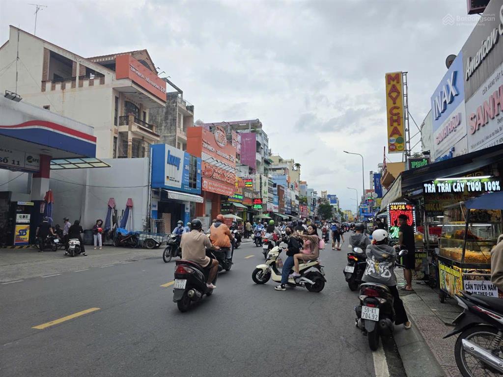 4 x 35m = 140m2 đất, nhà 4 tầng, hdt 45tr/th, mặt tiền bành văn trân, giá 23 tỷ