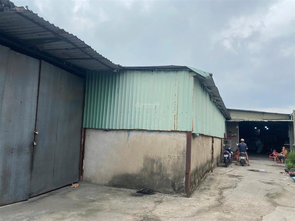 Chính chủ cần bán lại nhà xưởng 1000m2 mặt tiền đường phạm văn sáng, hocmon