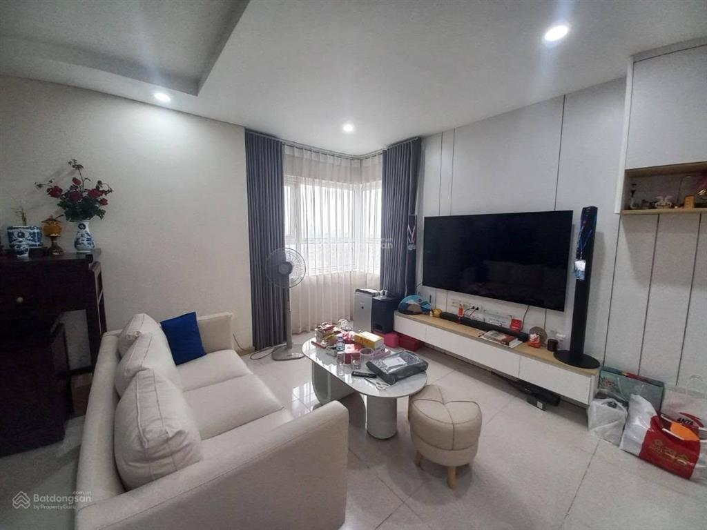 Bán căn hộ chung cư golden palace, nhà đẹp ở ngay, căn góc 3 thoáng, hướng mát quanh năm
