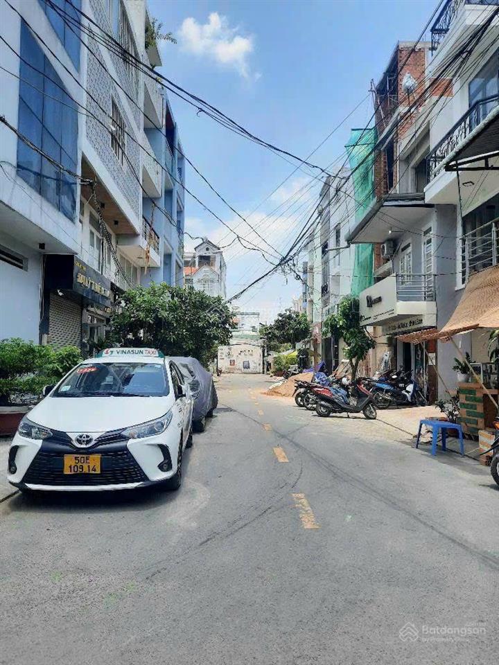 Bán gấp! lô đất bình lợi dt 5x20 kc nc4 giá 12.9 tl trước nhà là công viên