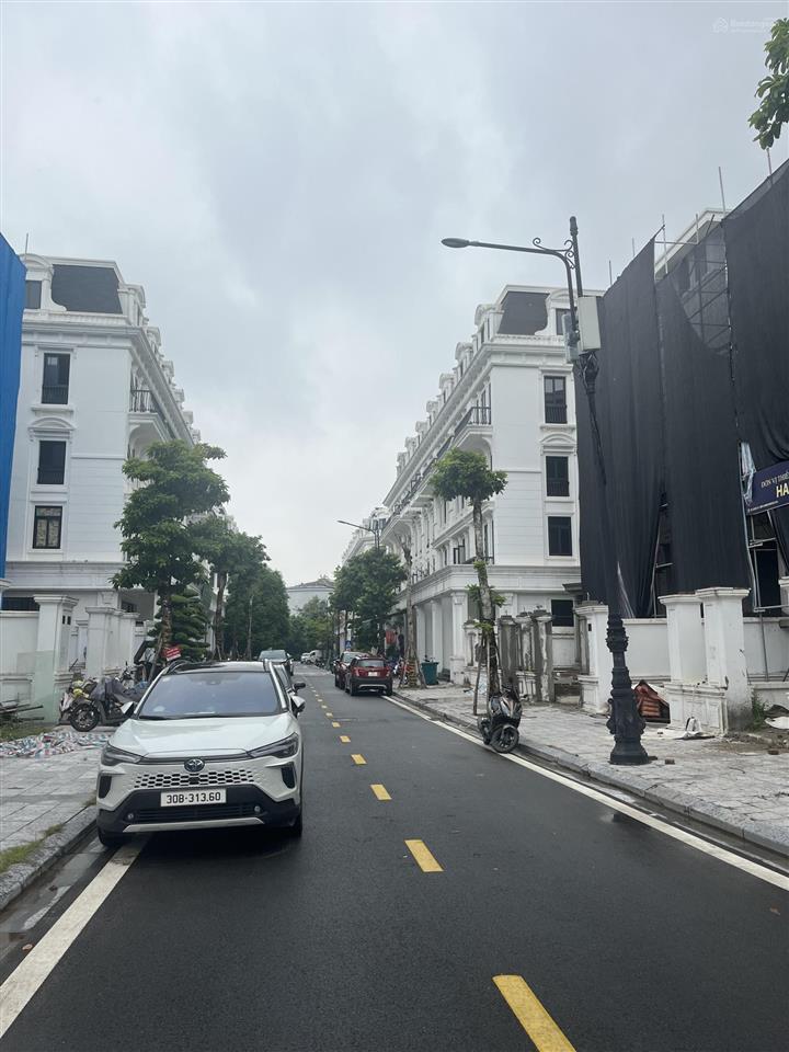 Bán căn biệt thự góc 3 mặt thoáng 305m2 louis city hoàng mai đã hoà thiện cơ bản 0822 238 ***