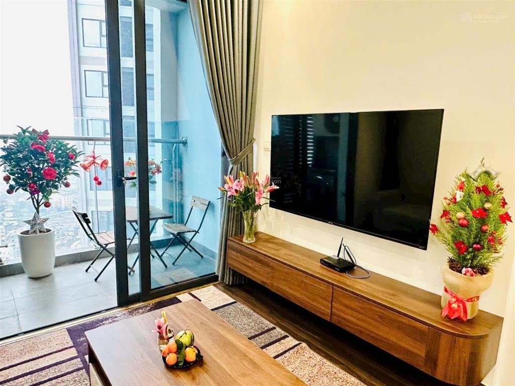 Đội ngũ phòng kinh doanh hh căn 1.5n tầng cao cực hiếm, full đồ, 2.12 tỷ(95%) bao công chứng!