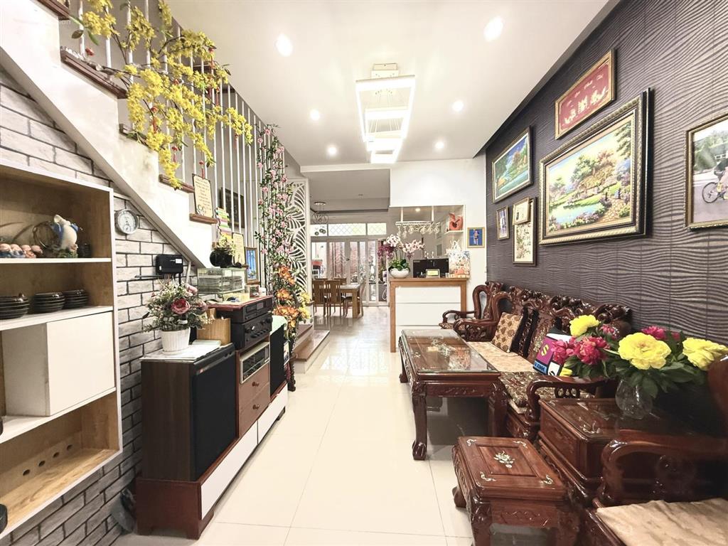 Nhà đẹp giá tốt, chủ cần bán nhanh đường tạ xuân thu vcn phước hải chỉ 11 tỷ/ 0931 800 ***