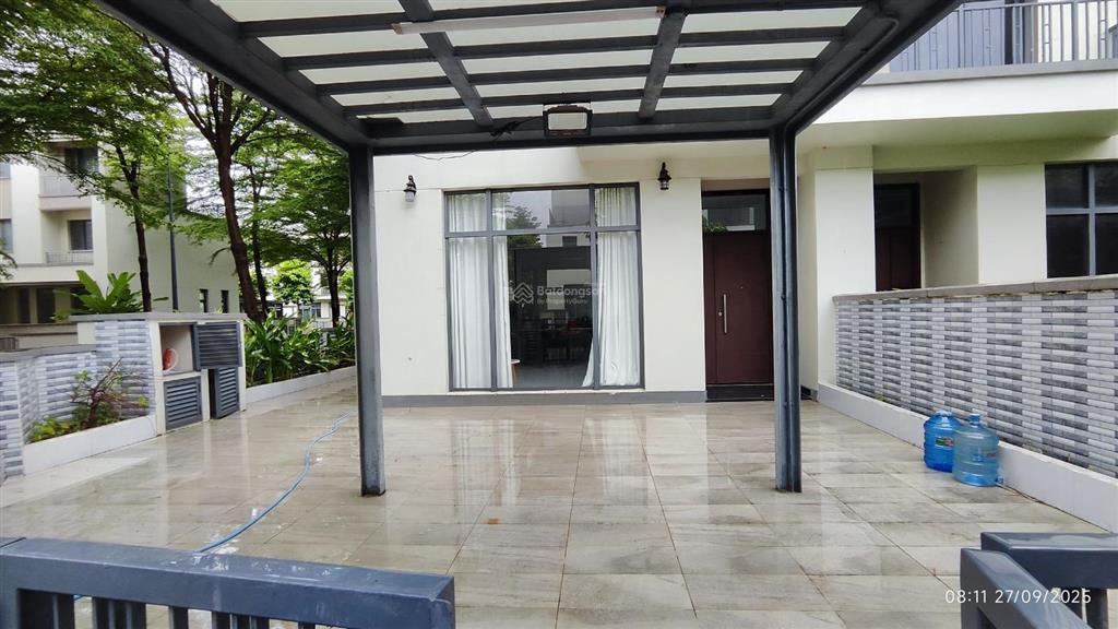 Cần bán nhà phố góc small townhouse 2 mặt đường full nội thất