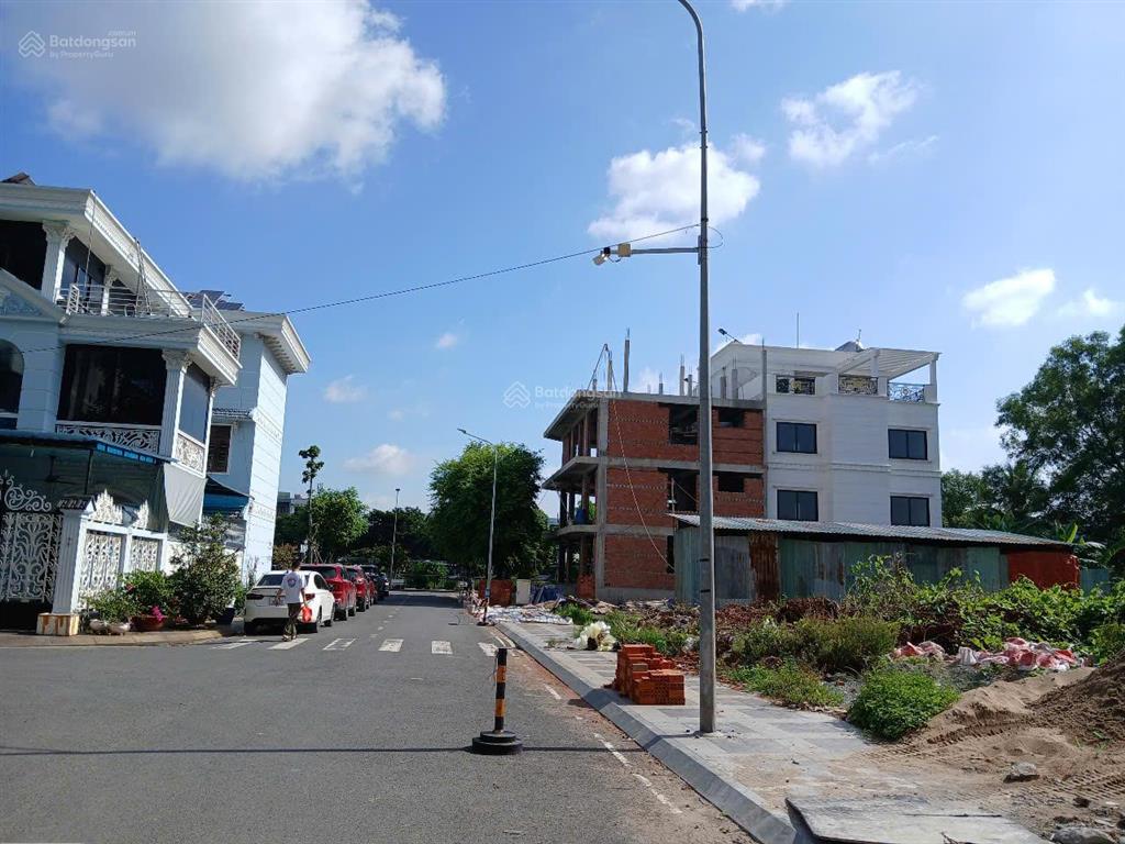 Bán biệt thự góc 2 mặt tiền khu homyland compound cao cấp
