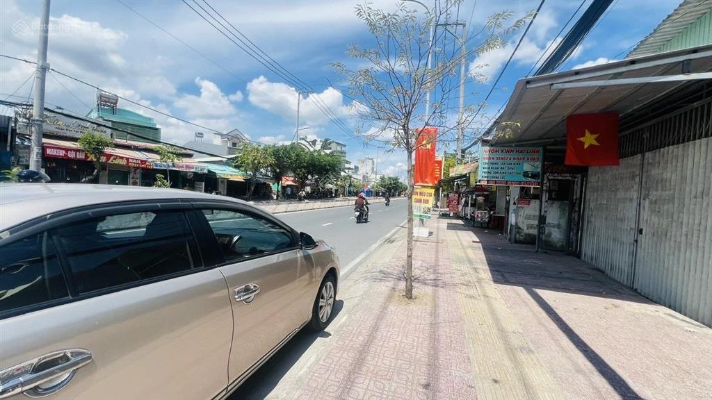 Giảm siêu mạnh 2.5t thấp hơn định giá nh 161m nở hậu tài lộc mặt tiền có lề 3m