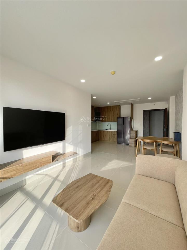 Bán ch 2pn, 2wc tại vung tau centre point, 4,45 tỷ, 84m2, full nội thất, bc đông nam