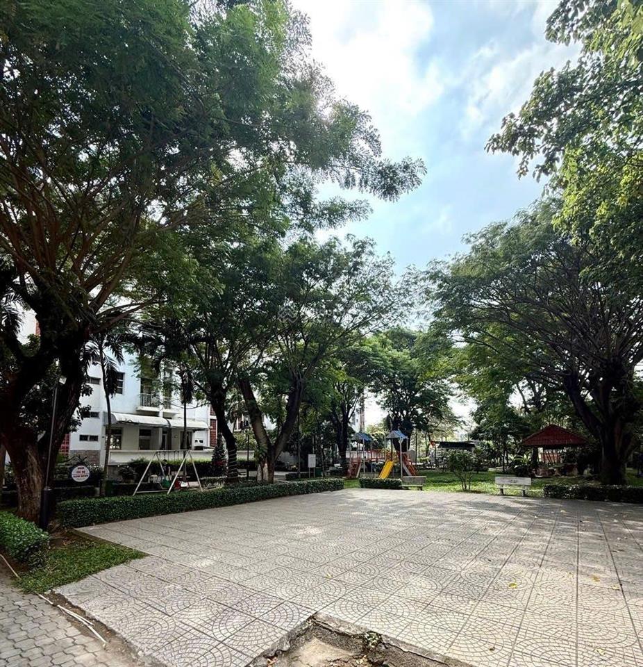 Bán căn hộ hưng vượng 1 view công viên, có thang máy kđt phú mỹ hưng 3pn giá nhỉnh 4tỷ (tl)