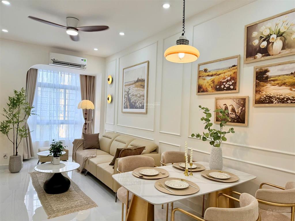 Bán lỗ căn hộ sky garden 1, căn 2pn, full nội thất cao cấp mới 100%, giá chỉ 5,5 tỷ