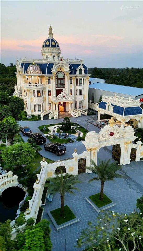 Bán biệt thự sân vườn tại bến tre