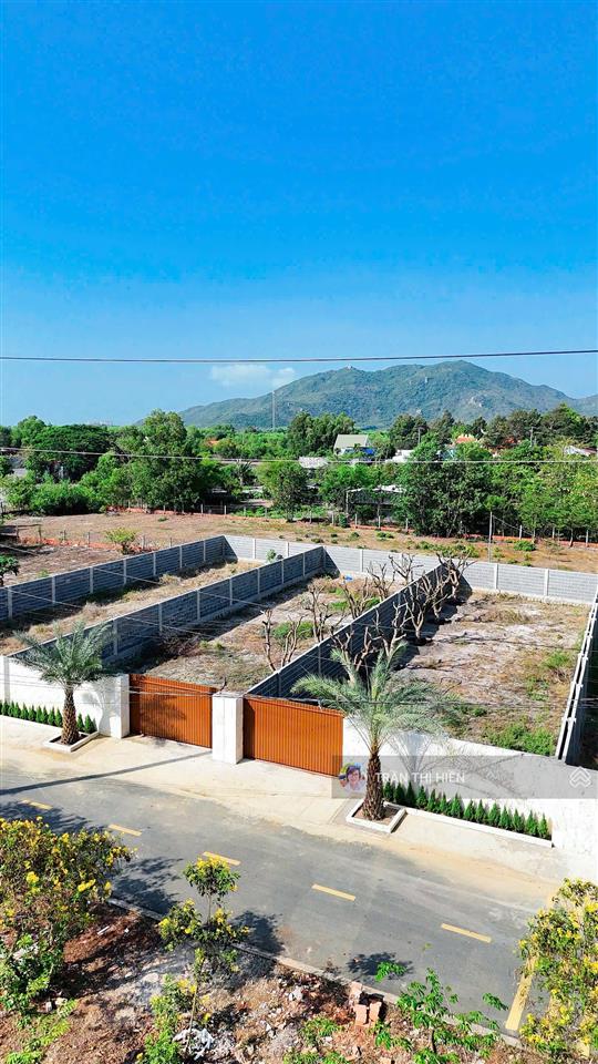 Đối diện trường tiểu học xã phước hải tp hcm cách biển phước hải chỉ 3km dt 10x33m 332,6m2