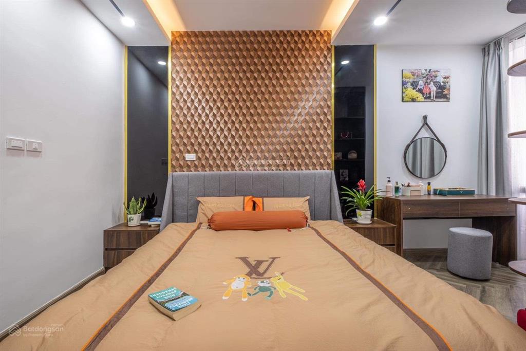 Chính chủ cần bán căn 3pn2vsgiá 6.6 tỷdt 83m2ban công mát thoángở giữ gìn tòa the two gamuda
