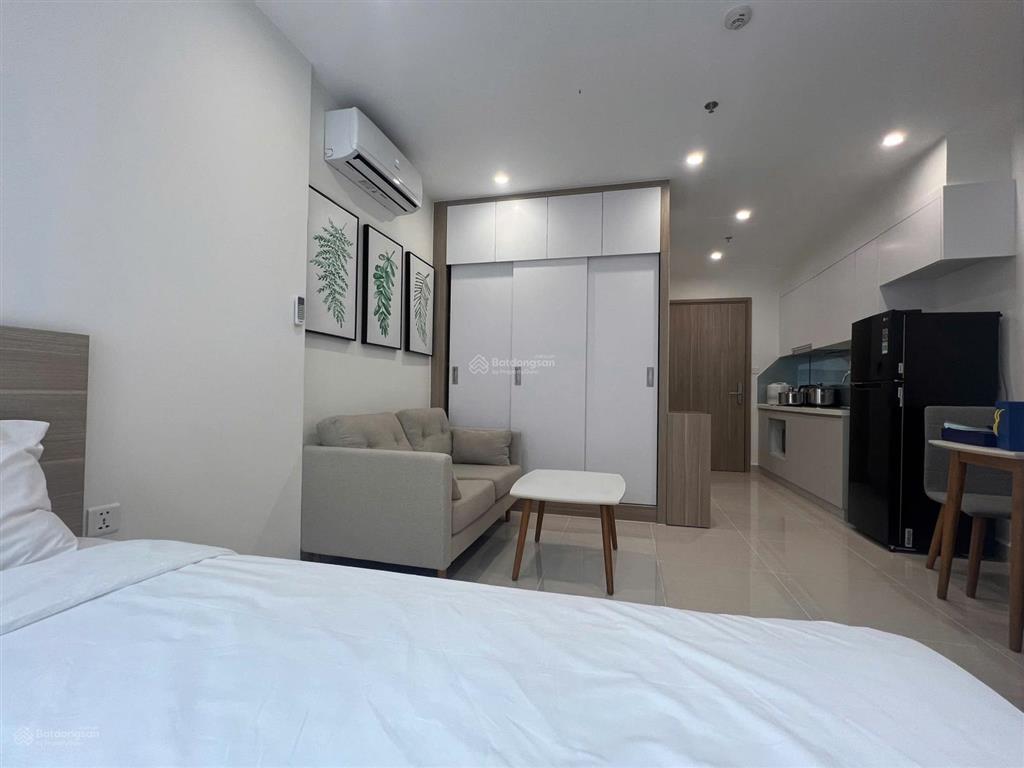Bán căn studio đủ đồ, tầng trung giá hời ocp, chỉ 1,8 tỷ. 0911 341 ***