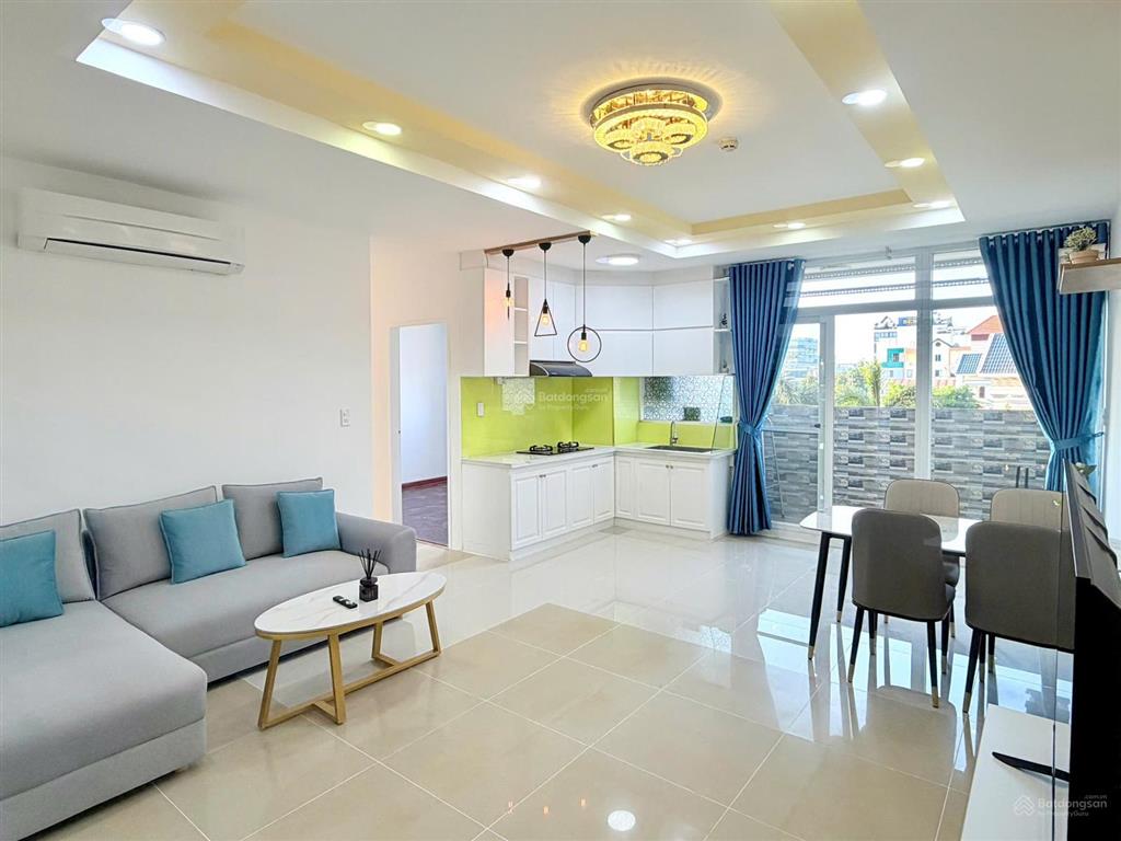 Cần bán chung cư hoàng kim thế gia 3 phòng ngủ, 83m2 tặng nội thất
