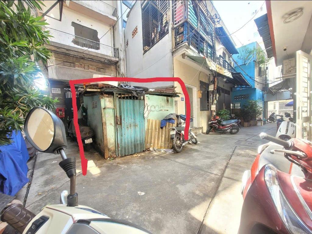Bán đất tặng xây nhà mới 4 tầng căn góc hxh 5m đề thám q1. sát trần hưng đạo. chỉ 3,98 tỷ. tl