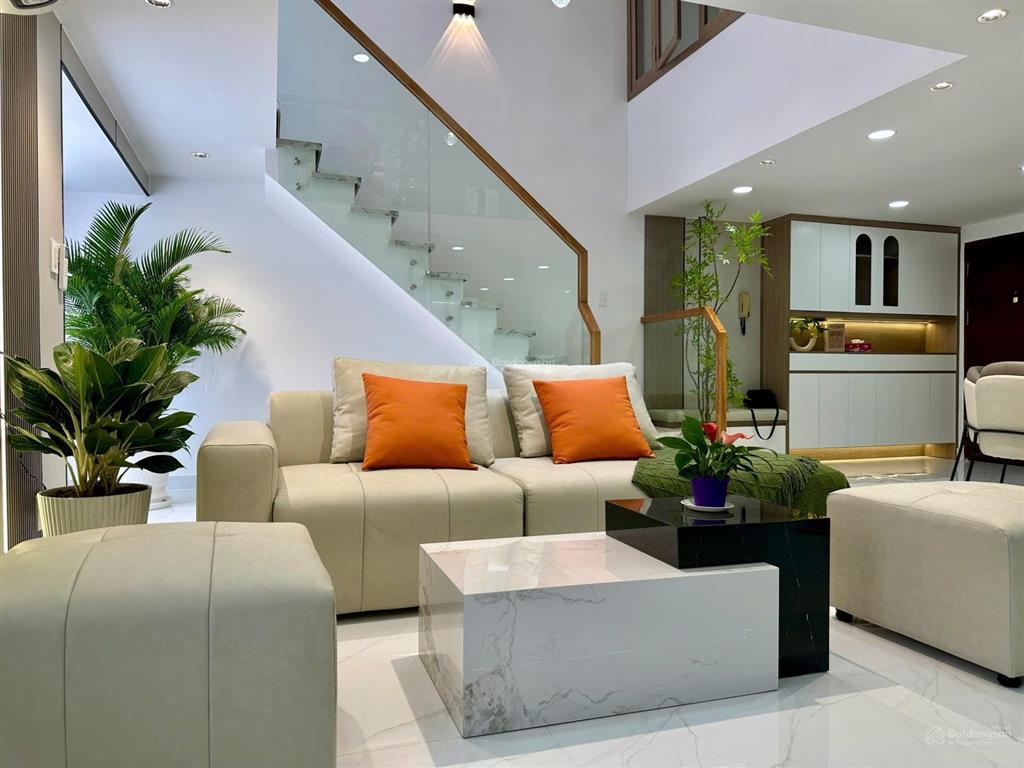 Cần bán duplex sky1, 171m2, 5pn, 4wc, 10tỷ, nhà đẹp, sẵn hđt 45tr, khu an ninh, thân thiện