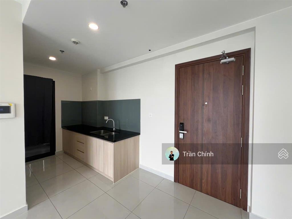 Bán căn 1pn 52,25m² view sân golf giá 2,2 tỷ. sổ sẵn