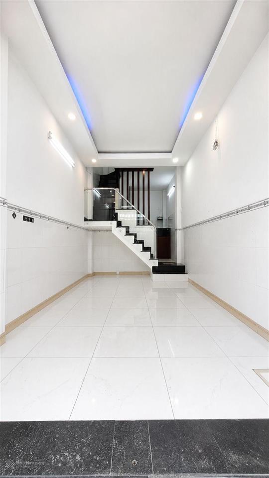 Bán nhà 2 tầng lê văn quới giáp tân phú hxh 26m2 2.99 tỷ
