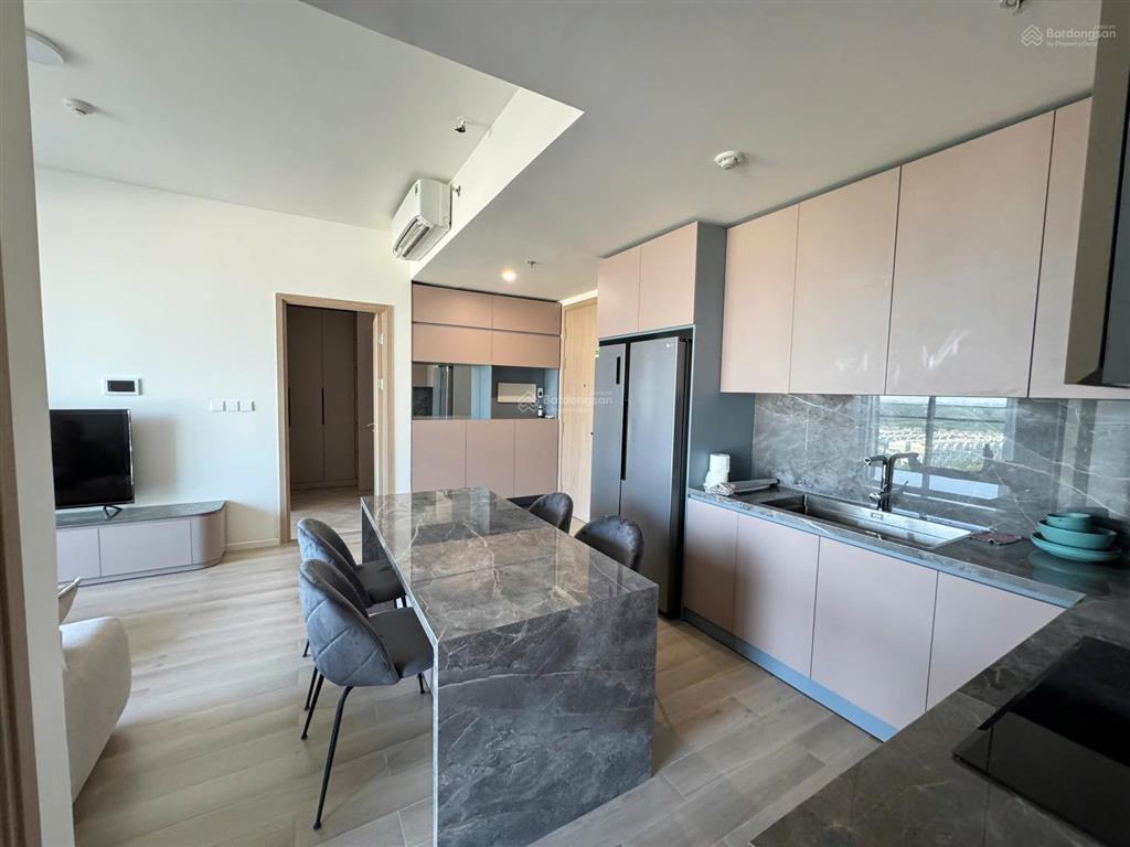 Chính chủ bán 2pn 5.2 tỷ view trực diện công viên 36ha lumiere boulevard full nt sổ hồng