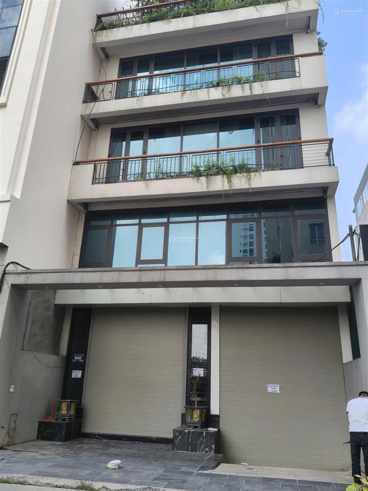 Bán nhà nguyễn văn cừ 55m2 5 tầng 11,3 tỷ dân xây, sát phố, sầm uất bạc nhất quận, 4 ngủ