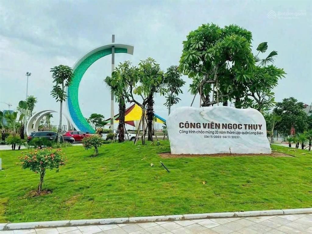 Tôi cần bán lô đất dt 60m2 đường 12m, view công viên, mt 5m. khu tđc ngọc thụy, phường bồ đề