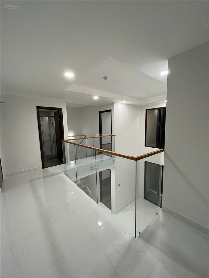 Cần bán căn duplex 2pn 2wc tầng trung view thoáng mát sổ hồng riêng