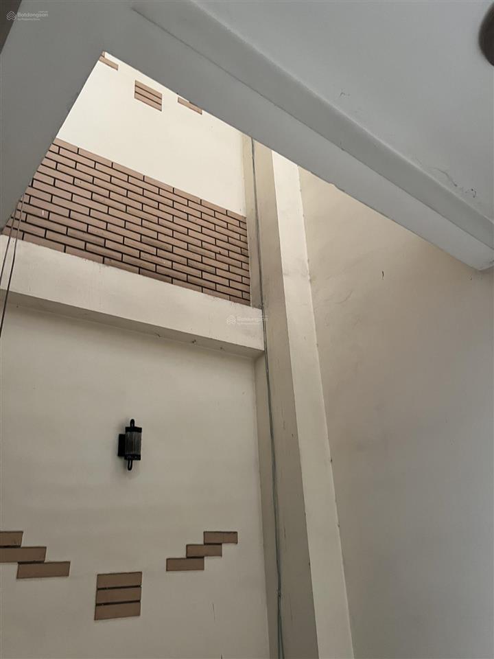 Bán nhà phan xích long, phường đức nhuận hxh 4 tầng 143m2 dòng tiền 30tr/tháng 23,5 tỷ tl