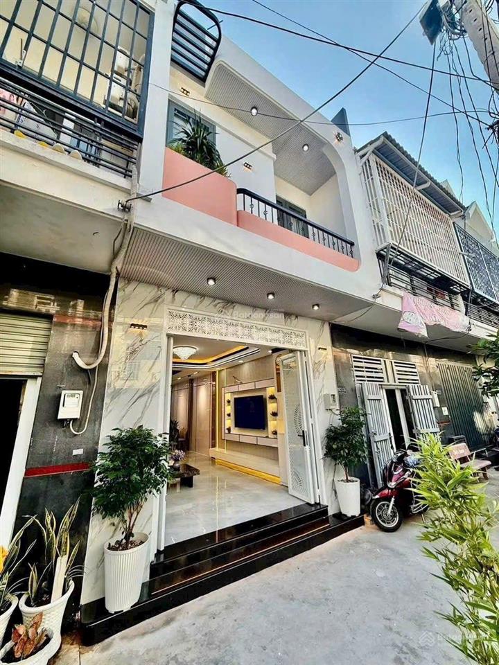 Chỉ hơn 5 tỷ, hẻm xe hơi, huỳnh tấn phát, gần quận 7, 56m2, nhà đẹp